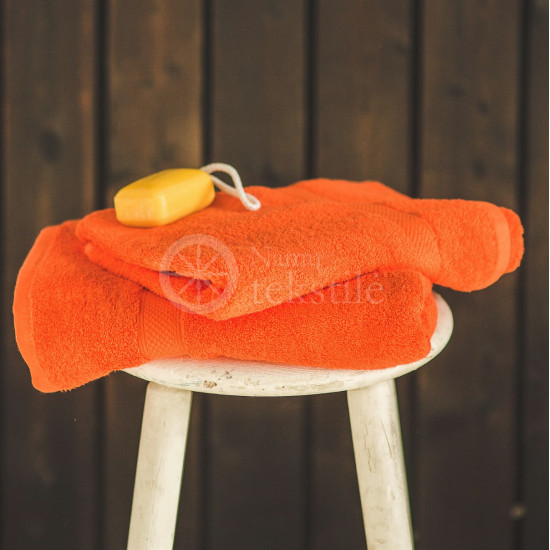 Bambuko pluošto frotinis vonios rankšluostis oranžinis 